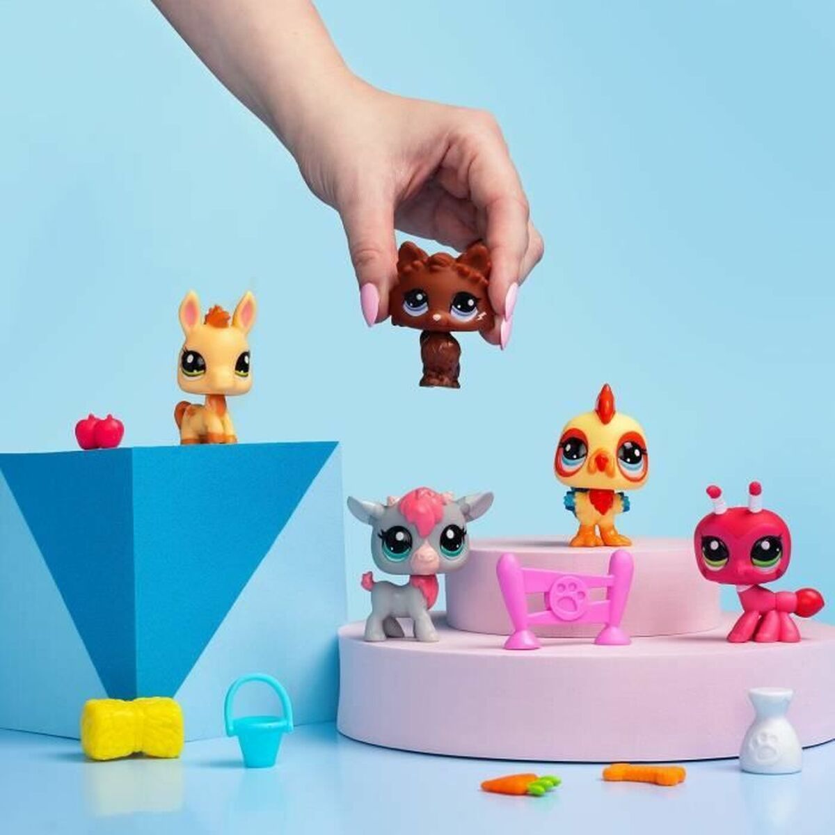 Figurine de animale Bandai Littlest Pet Shop Plastic - Jucarii si jocuri, Păpuși și figurine