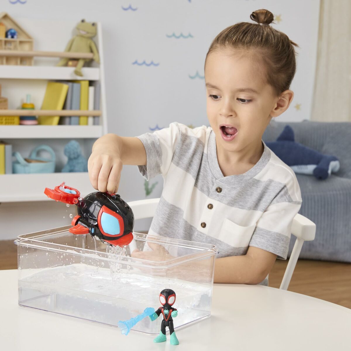 Figurină Hasbro - Jucarii si jocuri, Obiecte de colecție