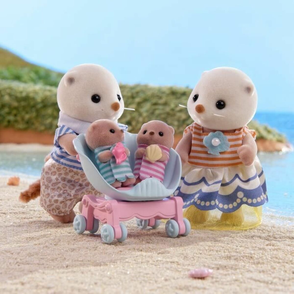 Figura îmbinată Sylvanian Families La familia de las nutrias marinas animale - Jucarii si jocuri, Păpuși și figurine