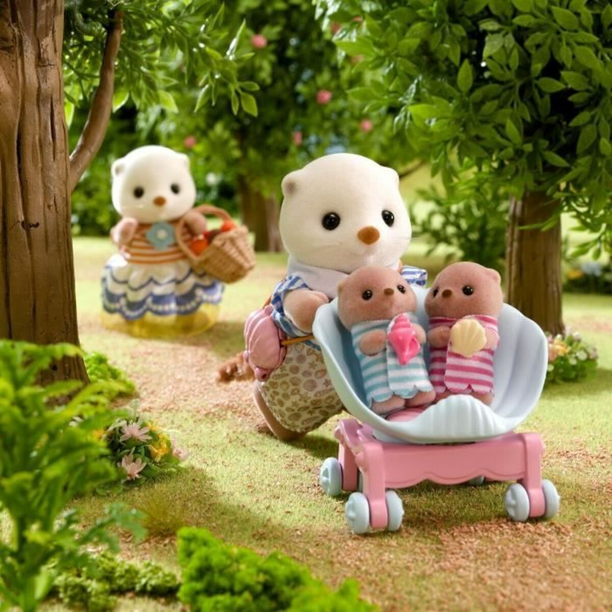 Figura îmbinată Sylvanian Families La familia de las nutrias marinas animale - Jucarii si jocuri, Păpuși și figurine