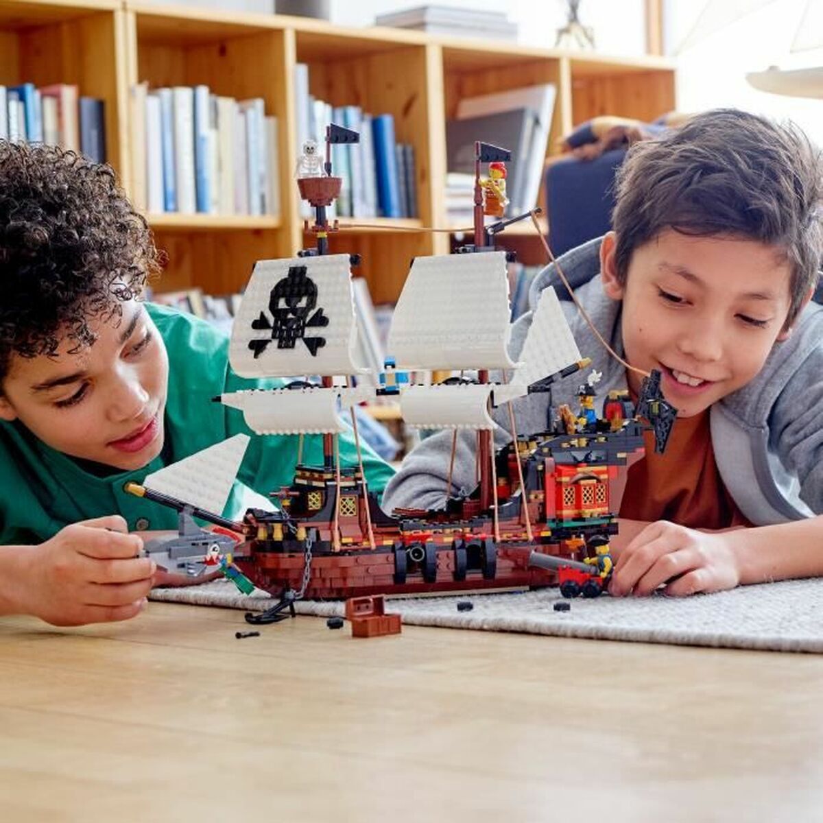 Set de Construcție Lego 31109 Barco Pirata Alb Multicolor Bronz 3 în 1 1260 Piese - Jucarii si jocuri