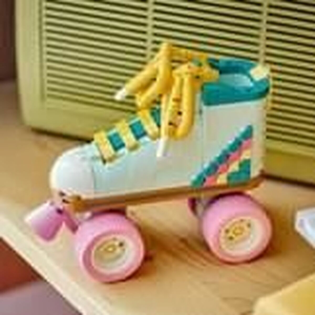 Set de Construcție Lego 31148 Creator 3in1 Retro Roller Skates Multicolor - Jucarii si jocuri