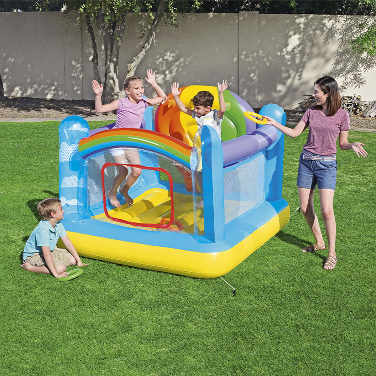 Castel gonflabil Bestway Curcubeu 175 x 173 x 137 cm - Jucarii si jocuri, În aer liber și sport