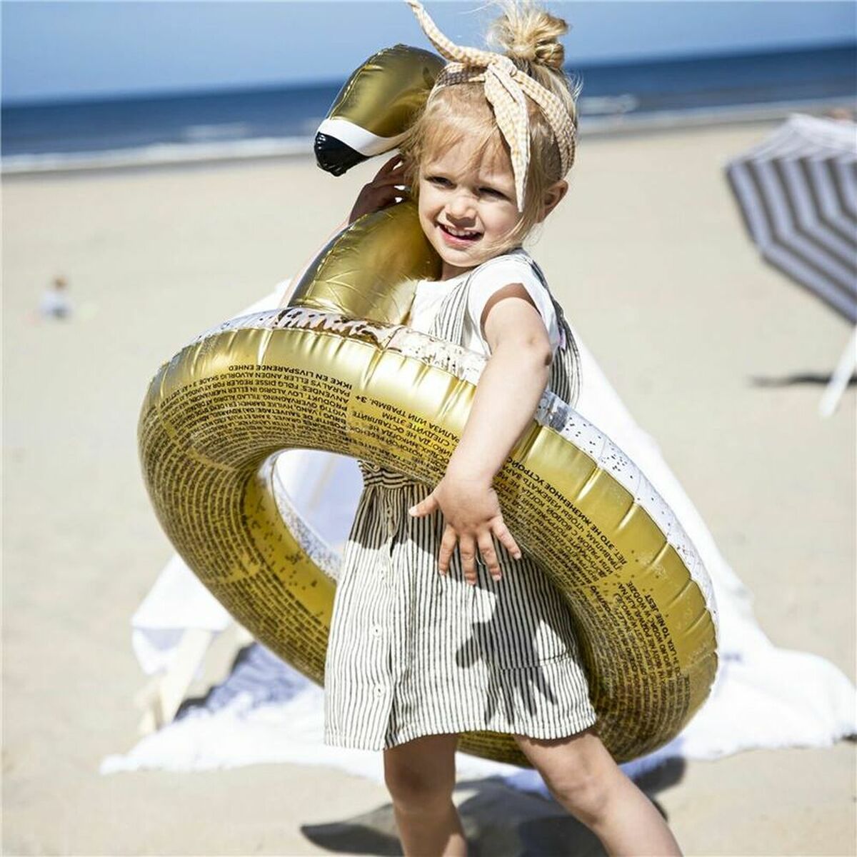 Colac Gonflabil Swim Essentials Swan Glitter - Jucarii si jocuri, În aer liber și sport