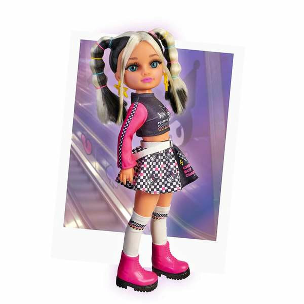 Păpușă Famosa Kuromi 42 cm - Jucarii si jocuri, Păpuși și accesorii