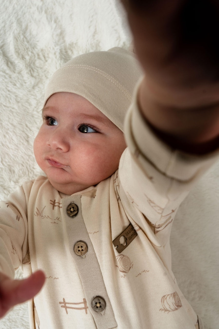Set salopeta cu caciulita, Lamb, BabyCosy, 100% bumbac organic