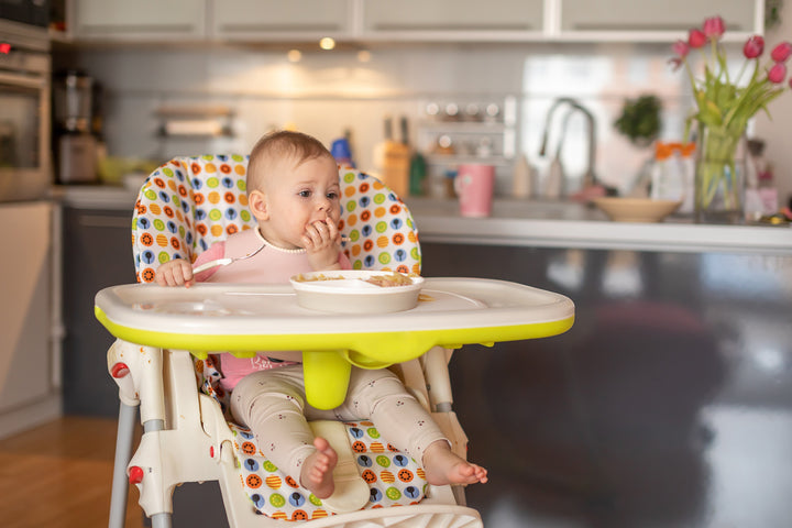 Mese în Familie: Alegerea Scaunului de Masă Potrivit pentru bebeluși și copii