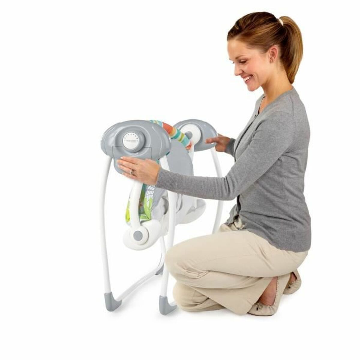 Scaun Balansoar Ingenuity Compact portable swing Multicolor animale - Bebelus, Activitate și divertisment