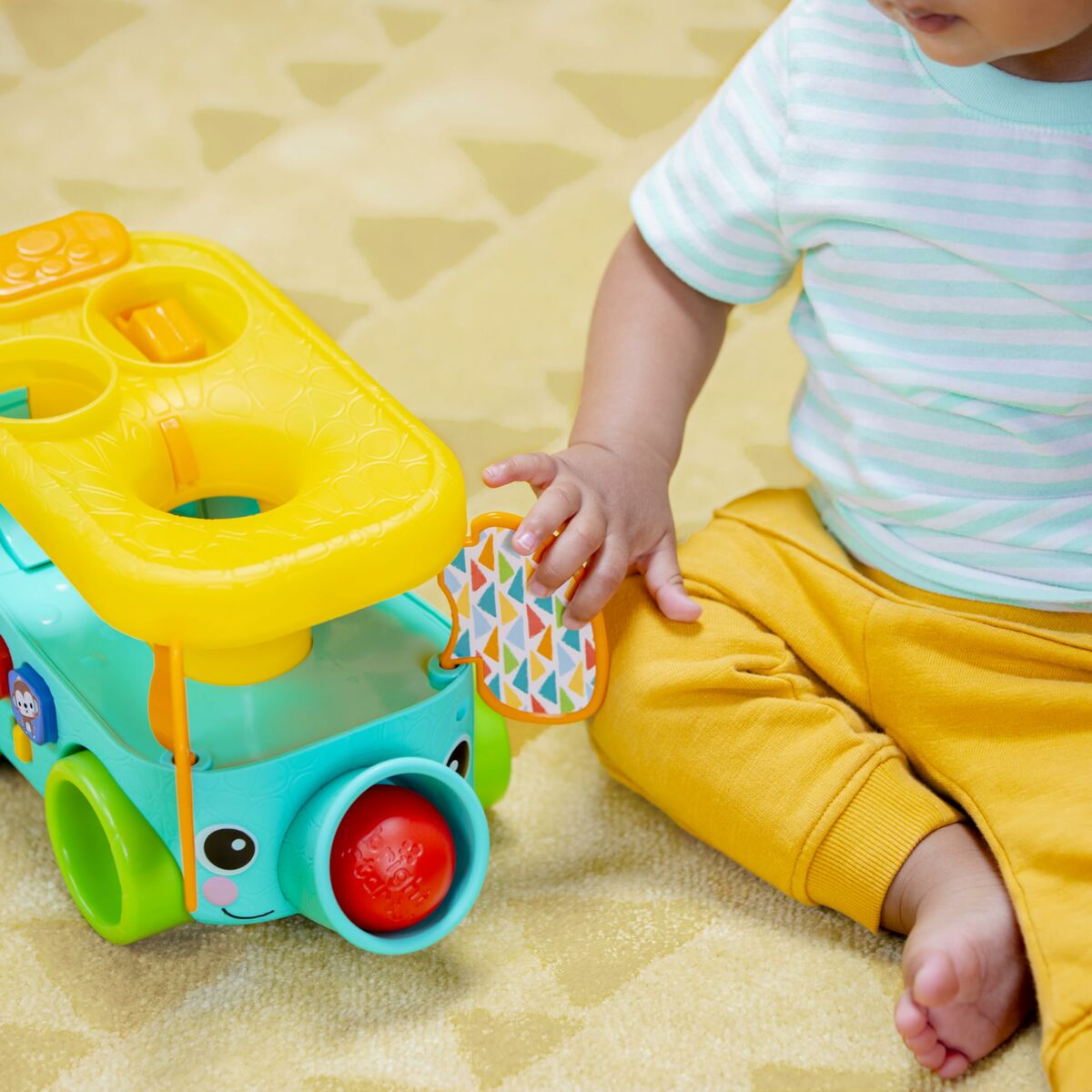 Jucărie de tras și împins Bright Starts Pop & Roll Safari Bus - Bebelus, Jucăriile copilăriei timpurii