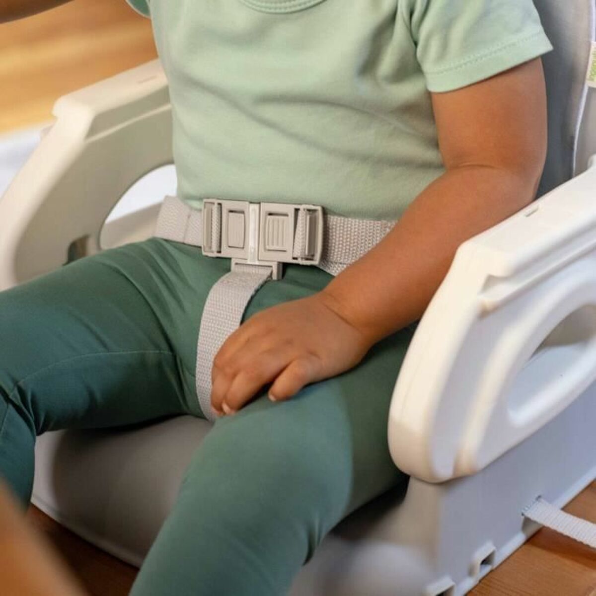 Crescător Ingenuity Deluxe Comfort Alb Gri - Bebelus, Alăptarea și hrănirea