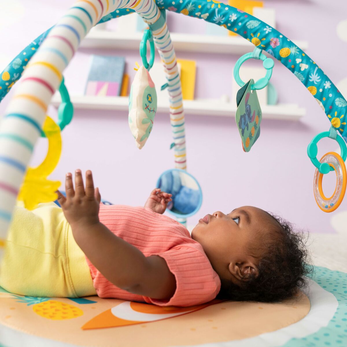 Saltea de joacă Stitch 45,5 x 81,2 x 114 cm Multicolor - Bebelus, Activitate și divertisment