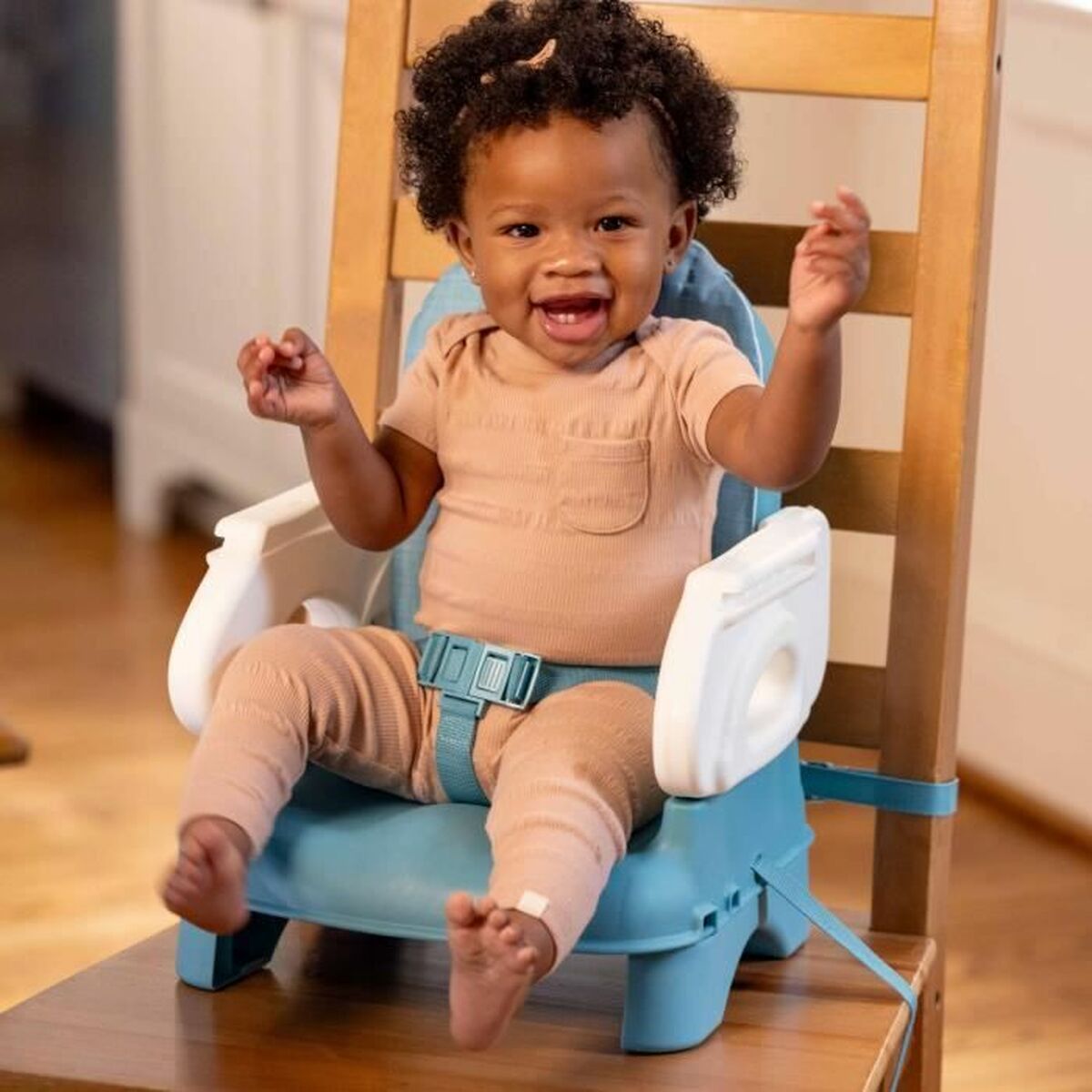 Scaun Înălțător Ingenuity Pliabil 3-în-1, Perna Matlasată, Portabil de Călătorie, Culoare Teal - Bebelus, Alăptarea și hrănirea