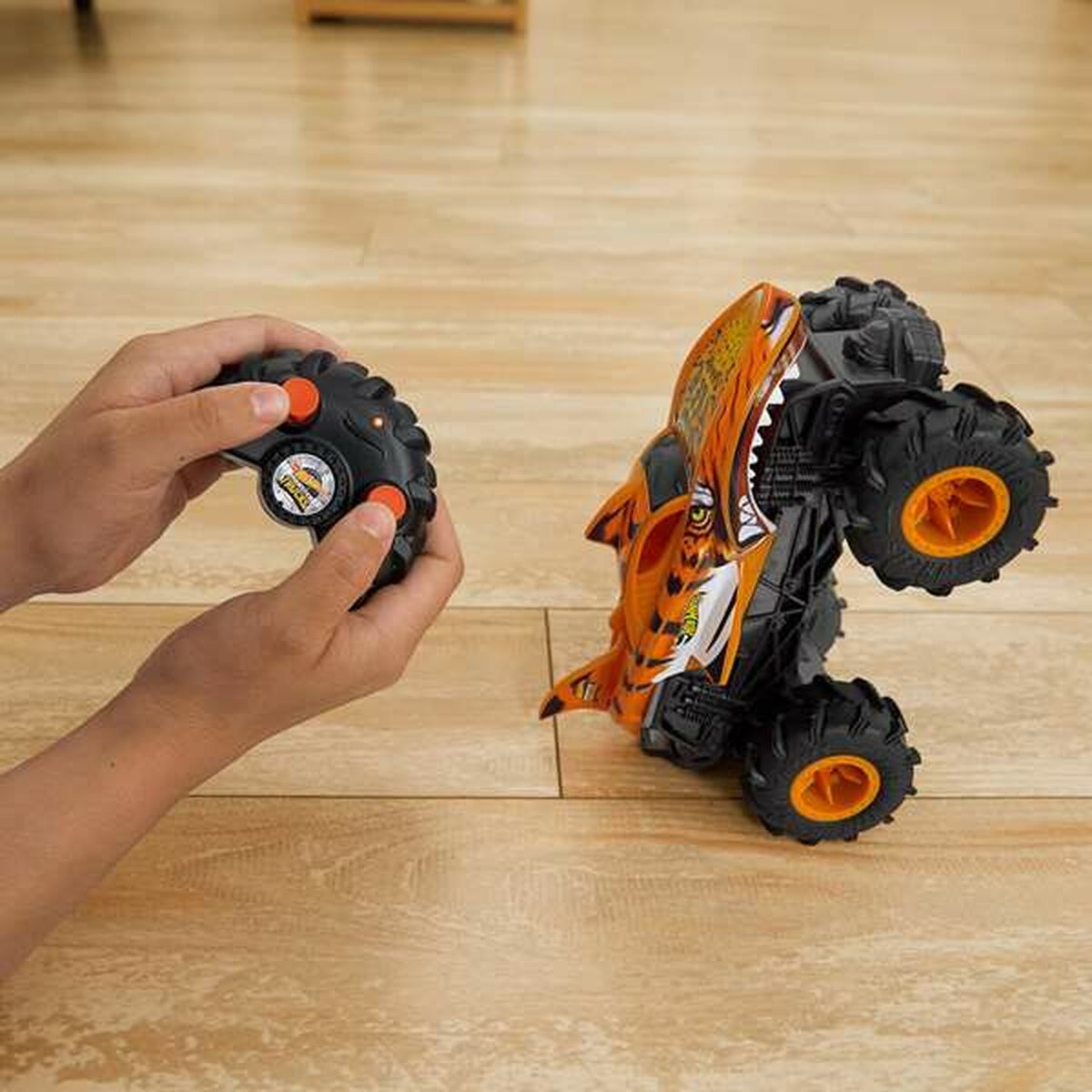 Mașină Radio Control Mattel 1:24 - Jucarii si jocuri, Vehicule