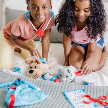 Trusă medicală de jucărie cu accesorii Melissa & Doug - Jucarii si jocuri, Imitații de jocuri