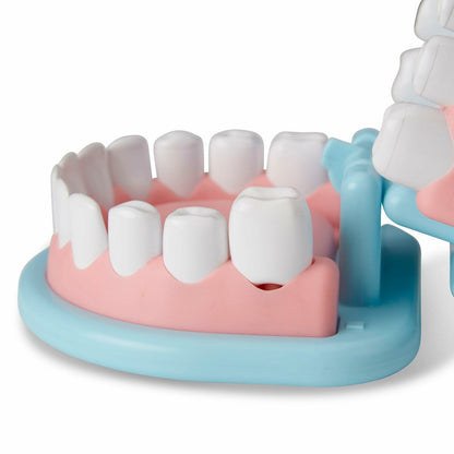 Trusă medicală de jucărie cu accesorii Melissa & Doug - Jucarii si jocuri, Imitații de jocuri