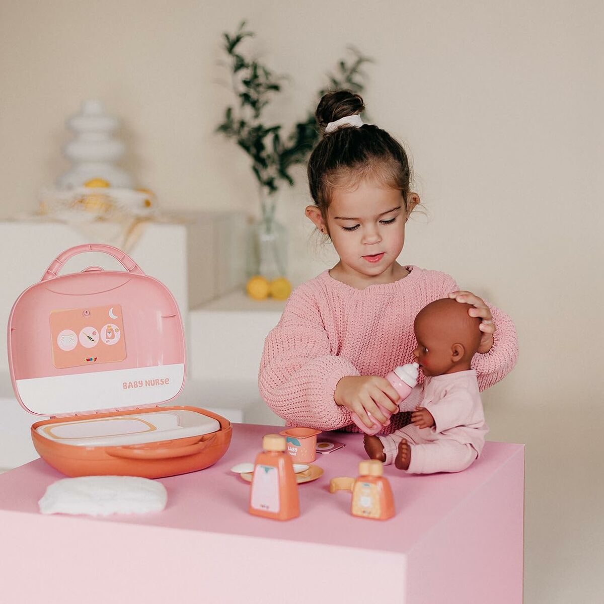 Trusă de Îngrijire Bebelus Smoby Baby Nurse, 3-în-1 (Valiză, Măsuță de Schimbat, 13 Accesorii), Roz, 3+ Ani - Jucarii si jocuri, Imitații de jocuri