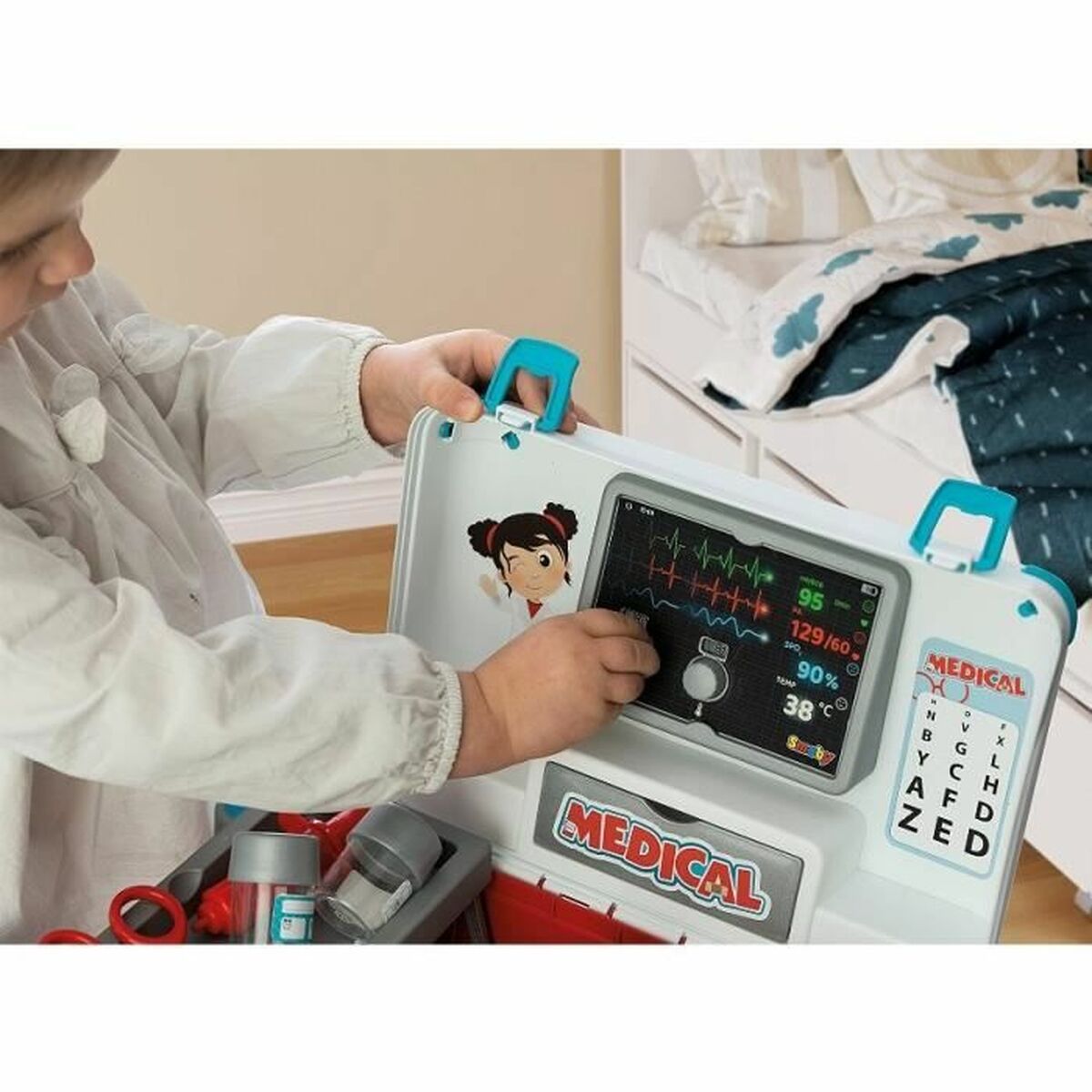 Trusă medicală de jucărie cu accesorii Smoby - Jucarii si jocuri, Imitații de jocuri