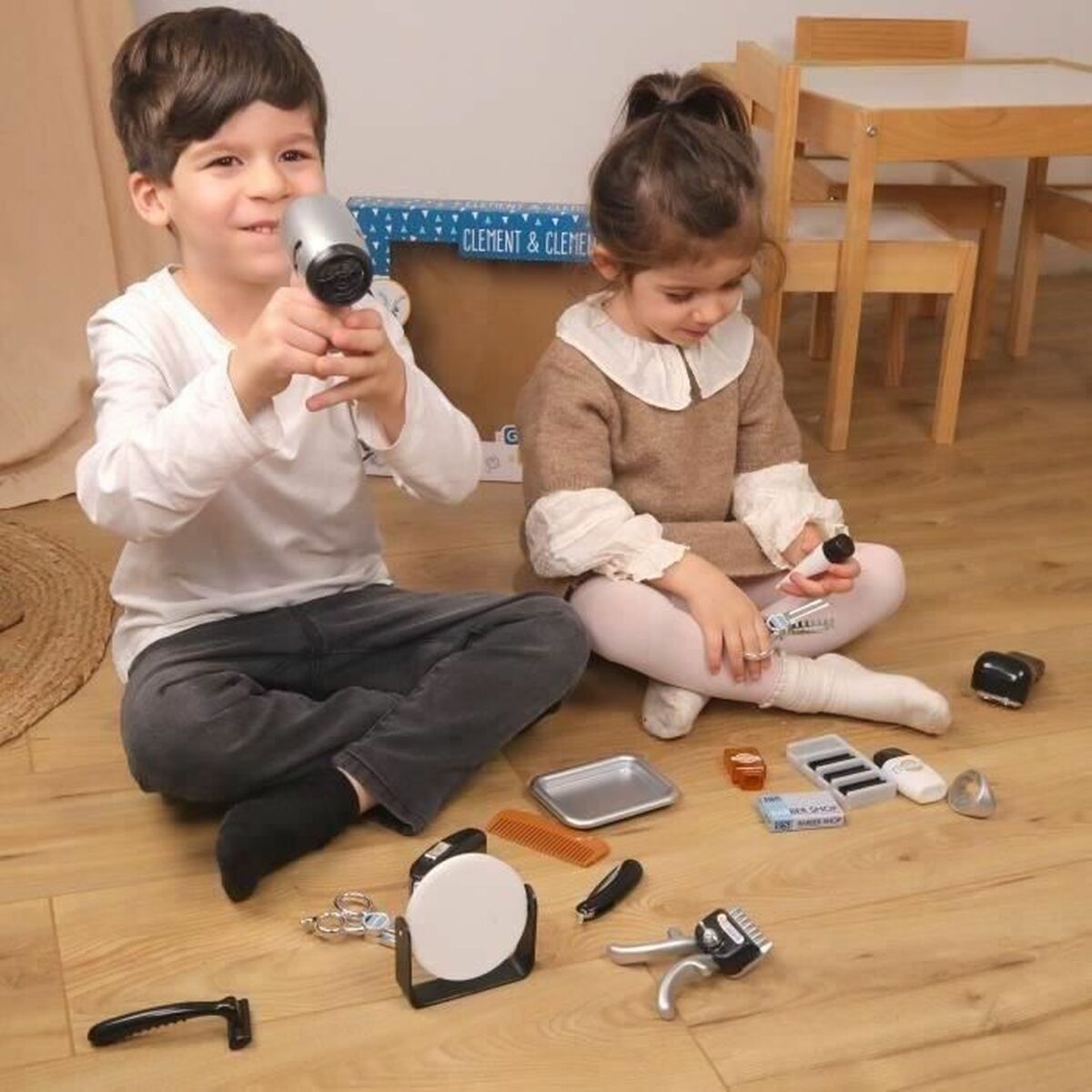 Vaikų plaukų kirpimo rinkinys 20 Piese - Jucarii si jocuri, Imitații de jocuri