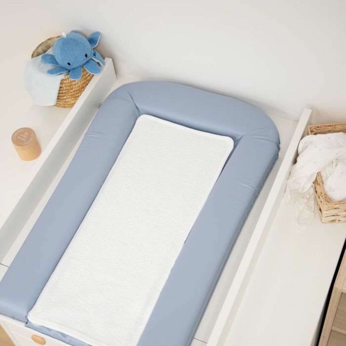 Saltea/Măsuță de Schimbat Scutece, Impermeabilă Mov Domiva 42 x 70 cm - Sănătate și îngrijire personală, Îngrijirea copiilor și puericultură