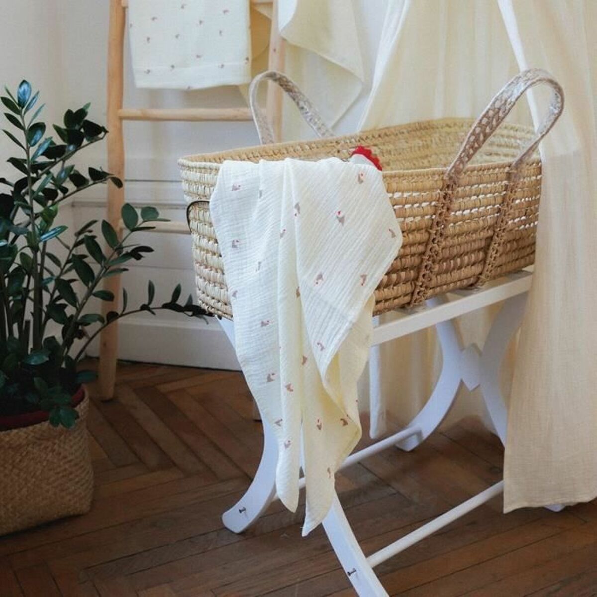 Muselină Domiva - Bebelus, Alăptarea și hrănirea