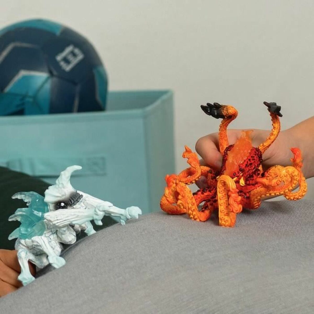 Accesorii pentru căsuțe de păpuși Schleich Lava Octopus vs Ice Bug Duo - Jucarii si jocuri, Păpuși și accesorii