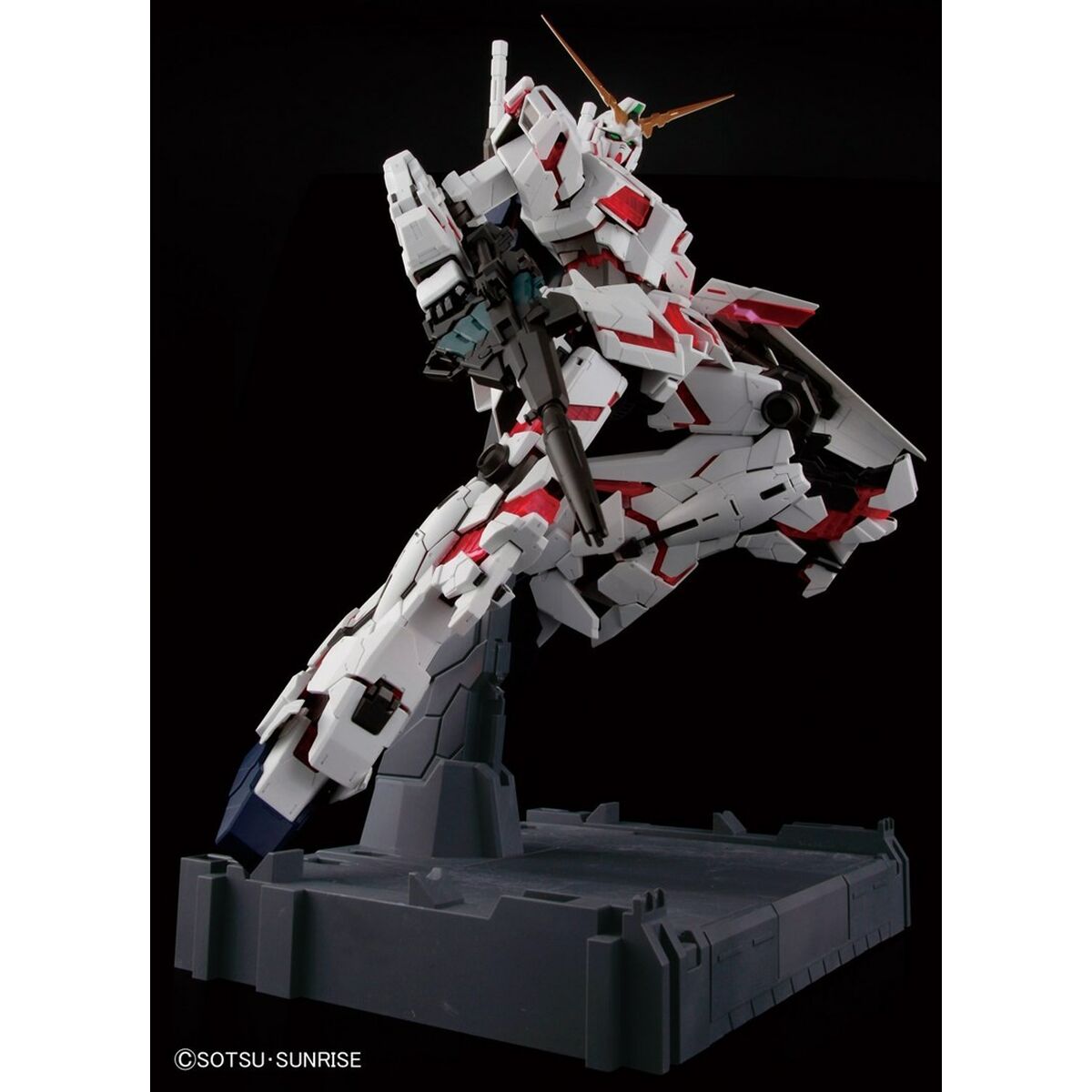 Figurine de Acțiune Bandai PG 1/60 UNICORN GUNDAM Animație și anime (animație japoneză) - Jucarii si jocuri, Păpuși și figurine