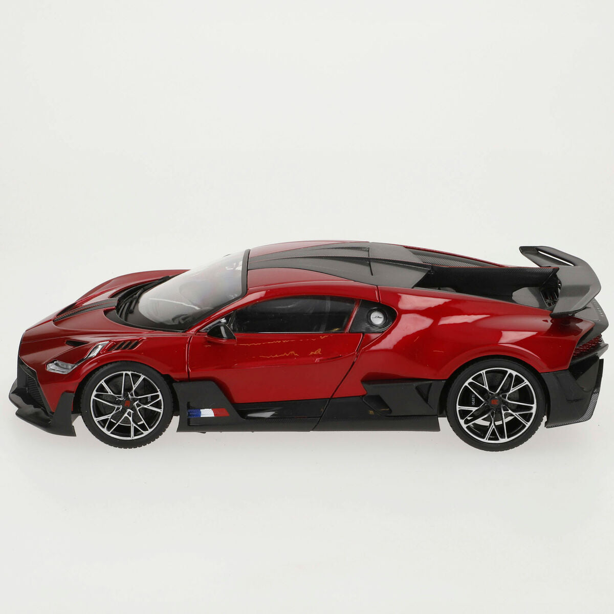 Mașină Bburago GT Bugatti Divo 1:18 - Jucarii si jocuri, Vehicule