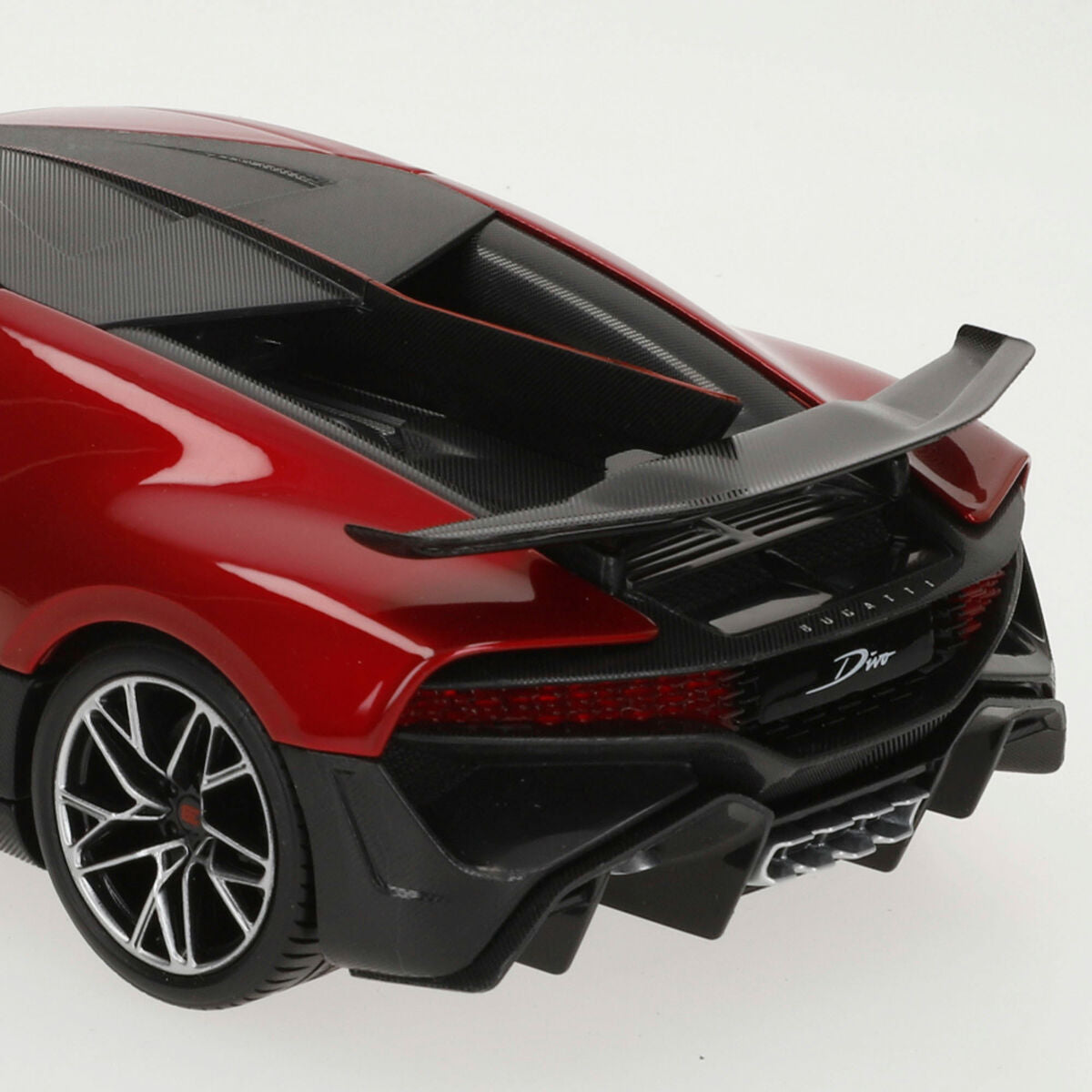 Mașină Bburago GT Bugatti Divo 1:18 - Jucarii si jocuri, Vehicule