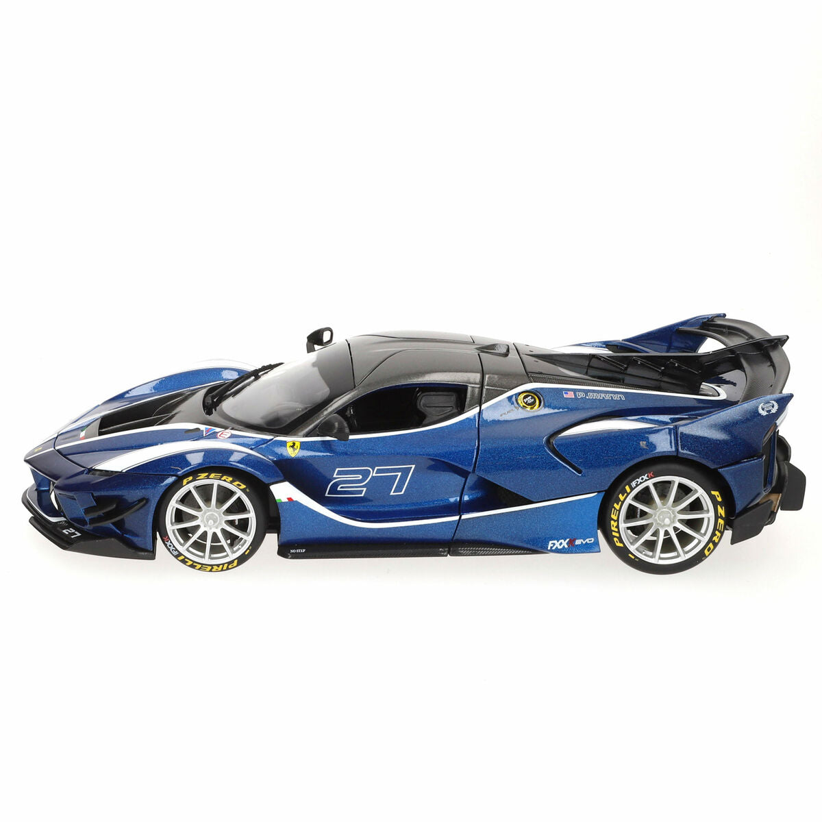Mașină Bburago Ferrari FXX K-EVO #27 BL 1:18 - Jucarii si jocuri, Vehicule