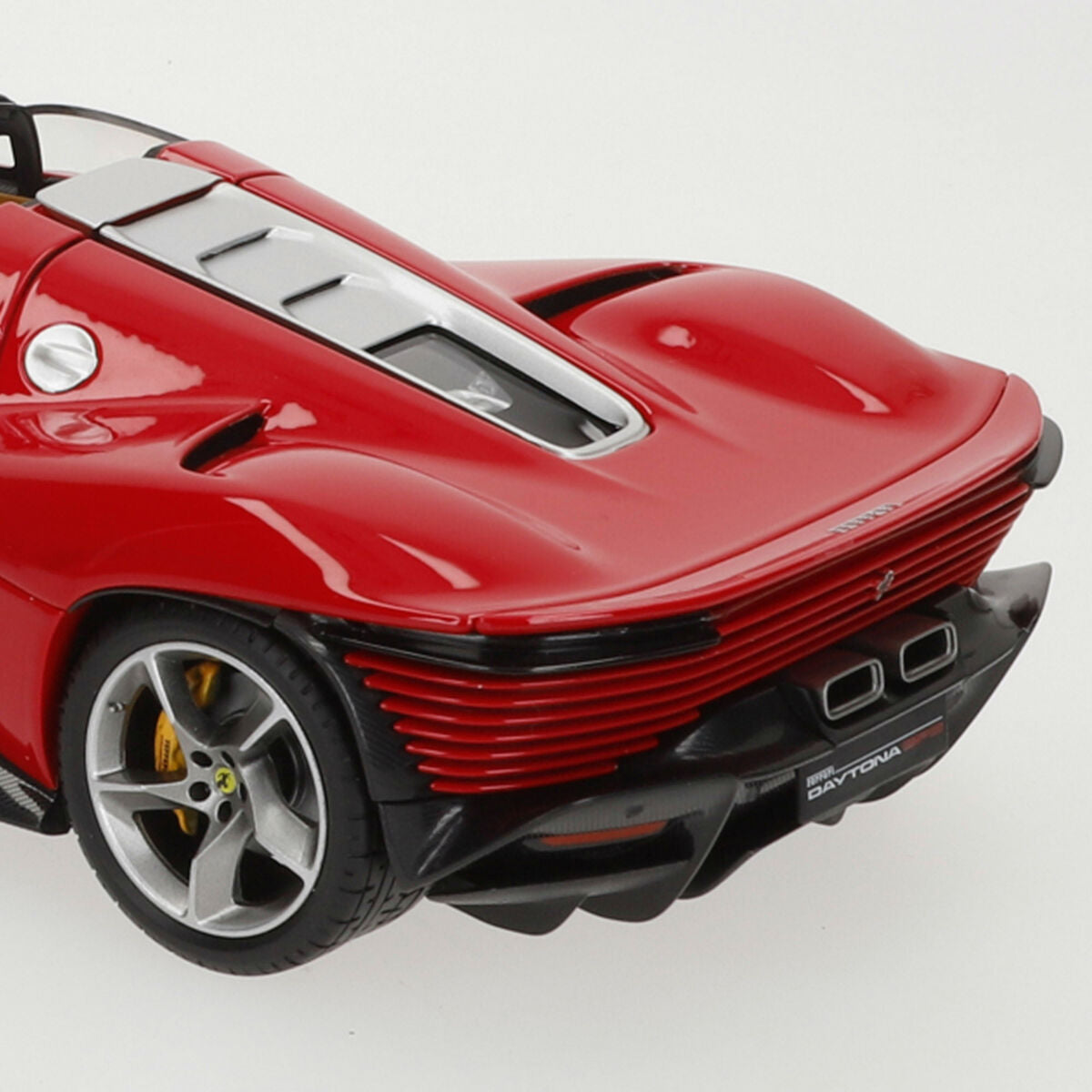 Mașină Bburago Ferrari Daytona SP 1:18 - Jucarii si jocuri, Vehicule