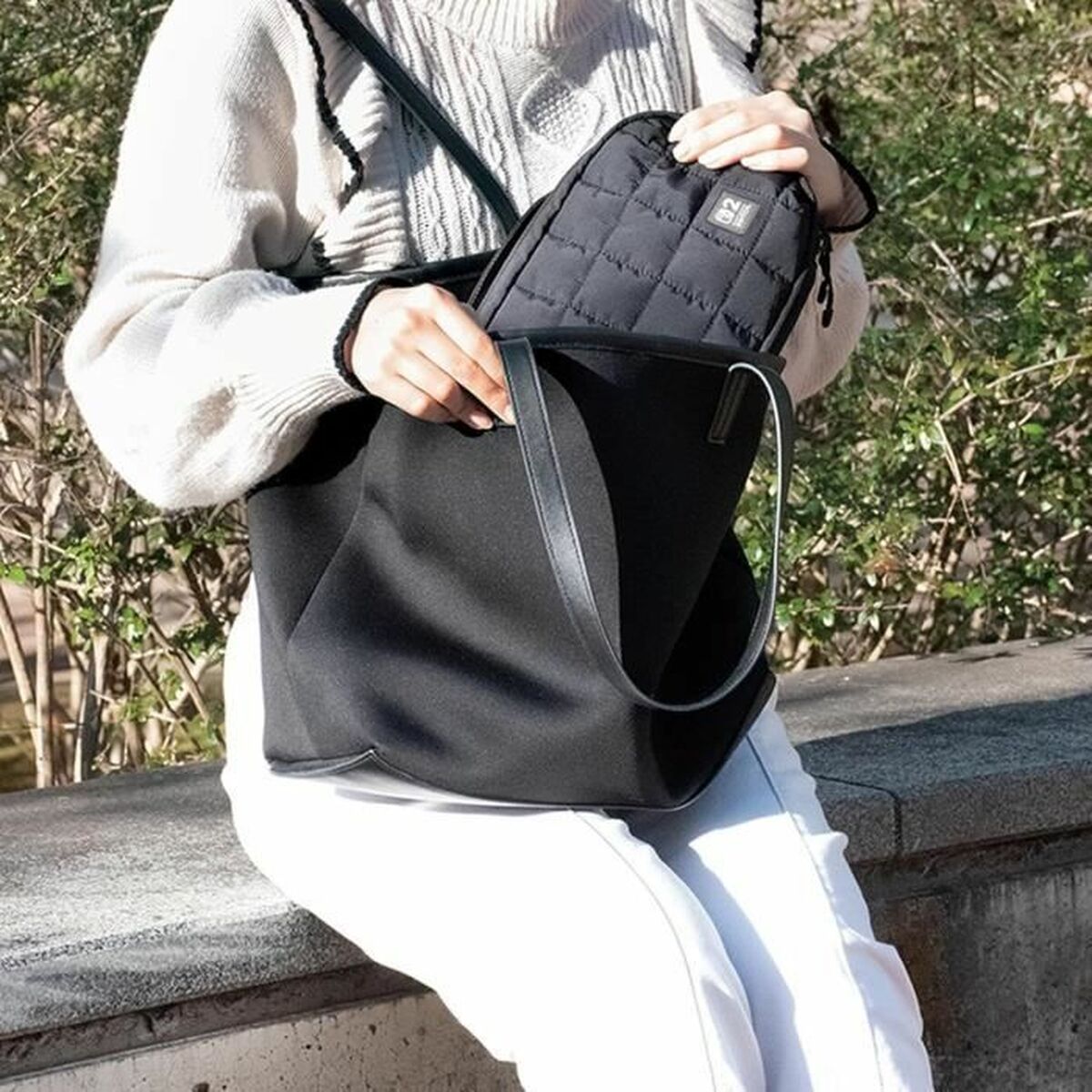 Carcasă pentru Nintendo Switch HORI Negru - Electronică, Joc video