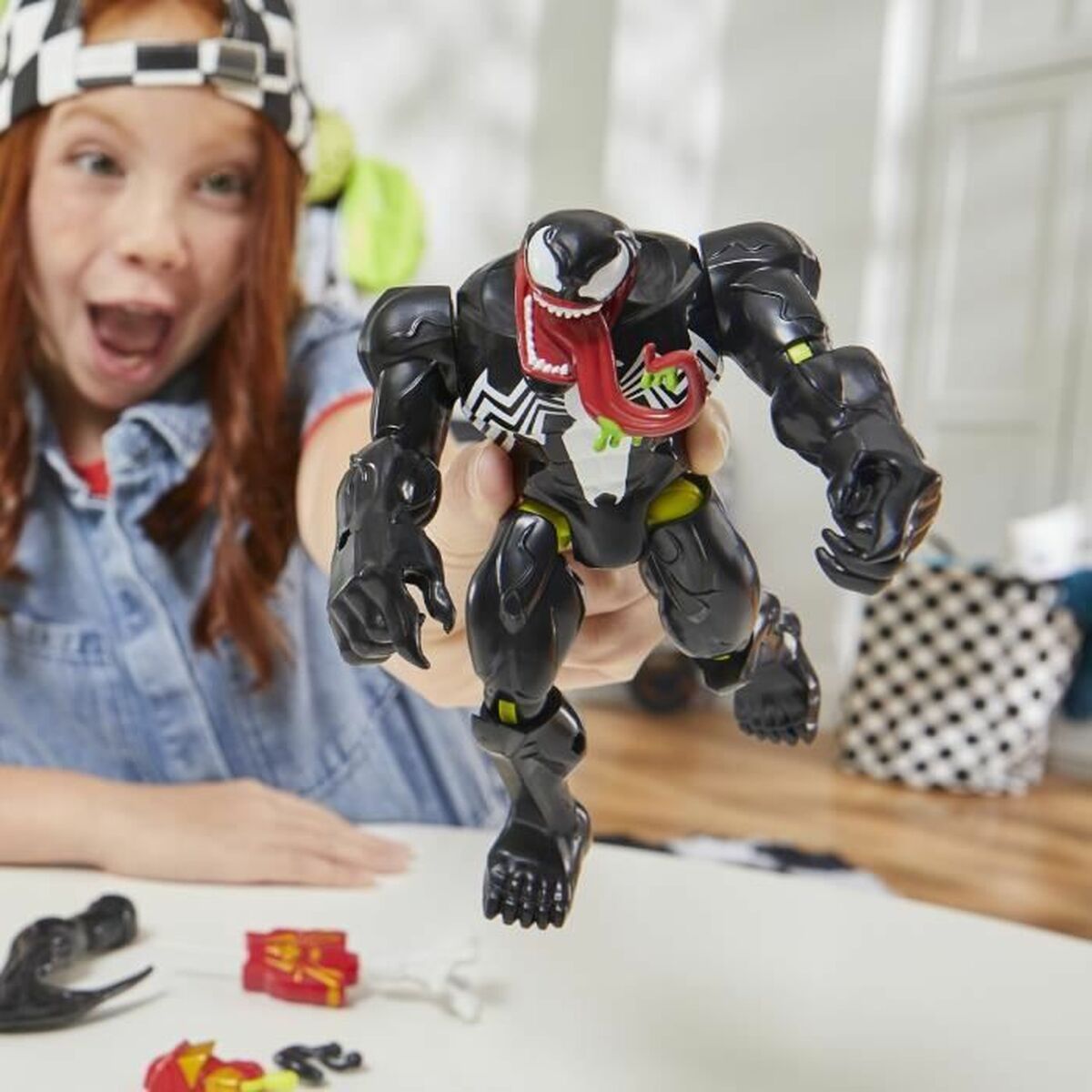 Figura îmbinată Hasbro MixMashers Venom Deluxe - Jucarii si jocuri, Păpuși și figurine