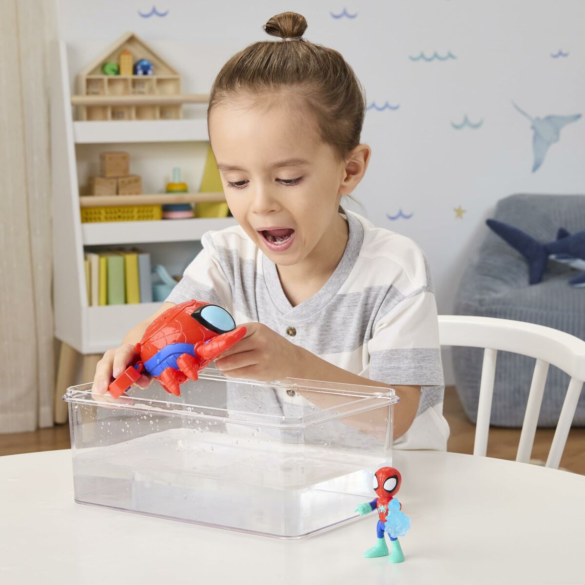 Figurină Hasbro - Jucarii si jocuri, Obiecte de colecție