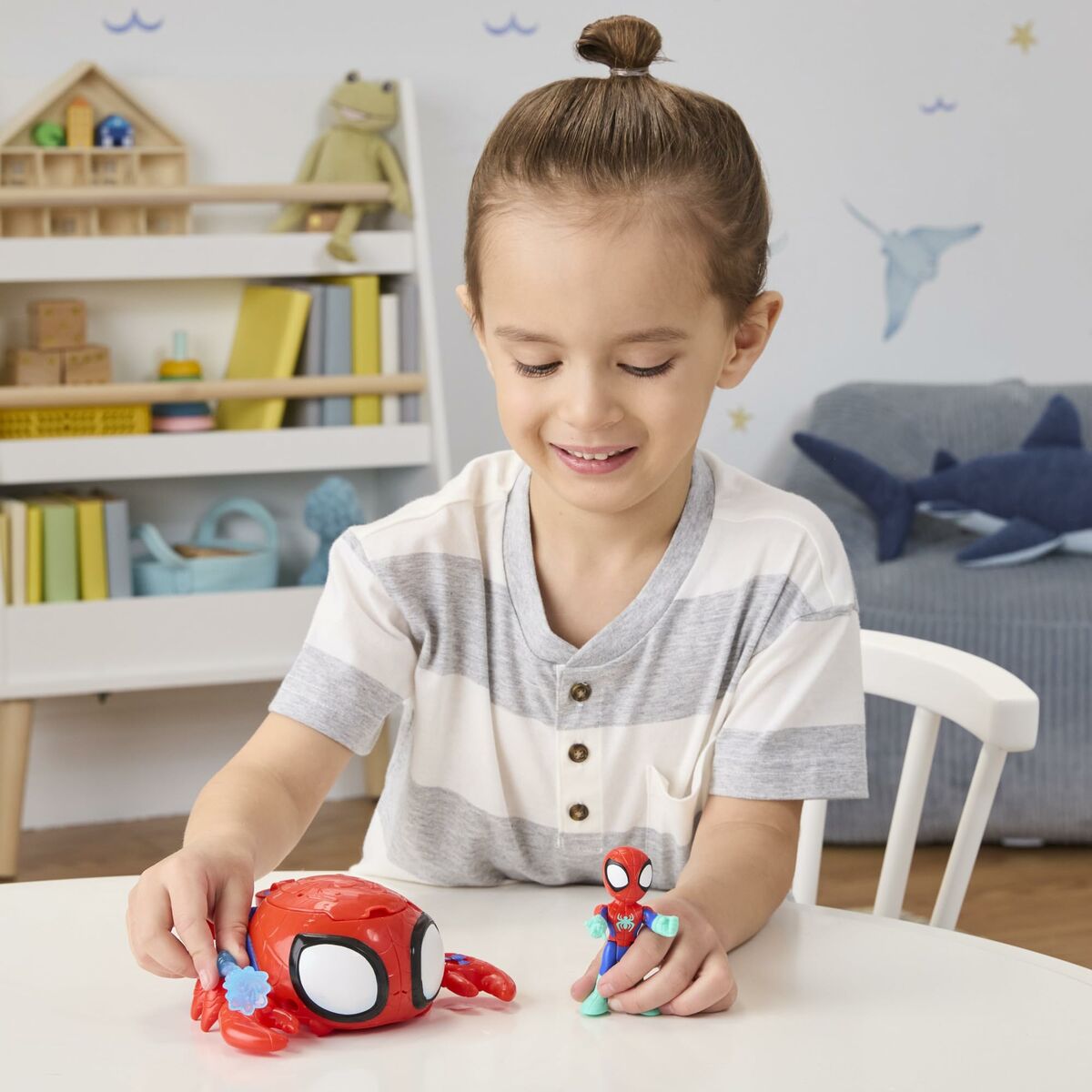 Figurină Hasbro - Jucarii si jocuri, Obiecte de colecție