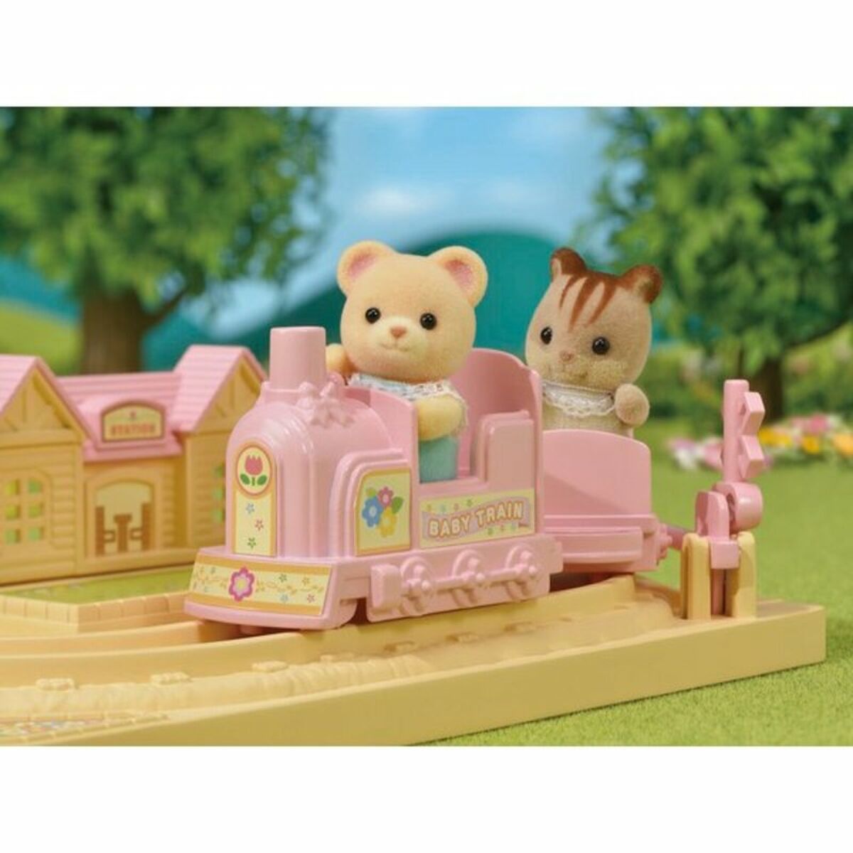 Playset Sylvanian Families The Chu-Chu Train and Baby Bear - Jucarii si jocuri, Păpuși și figurine