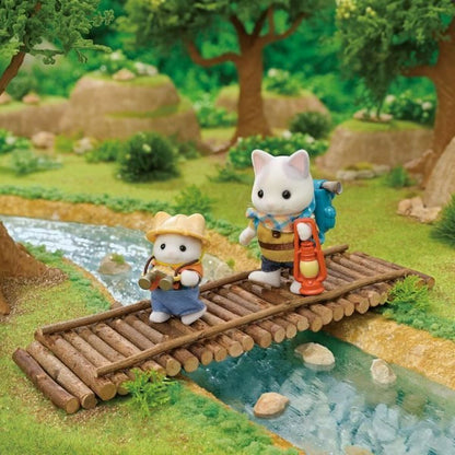 Playset Sylvanian Families Son and Baby Cat Latte - Secret Forest Adventure - Jucarii si jocuri, Păpuși și figurine
