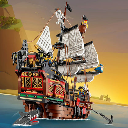 Set de Jucării cu Vehicule Lego Creator 31109 Pirate Ship 3 în 1 1260 Piese - Jucarii si jocuri, Păpuși și figurine