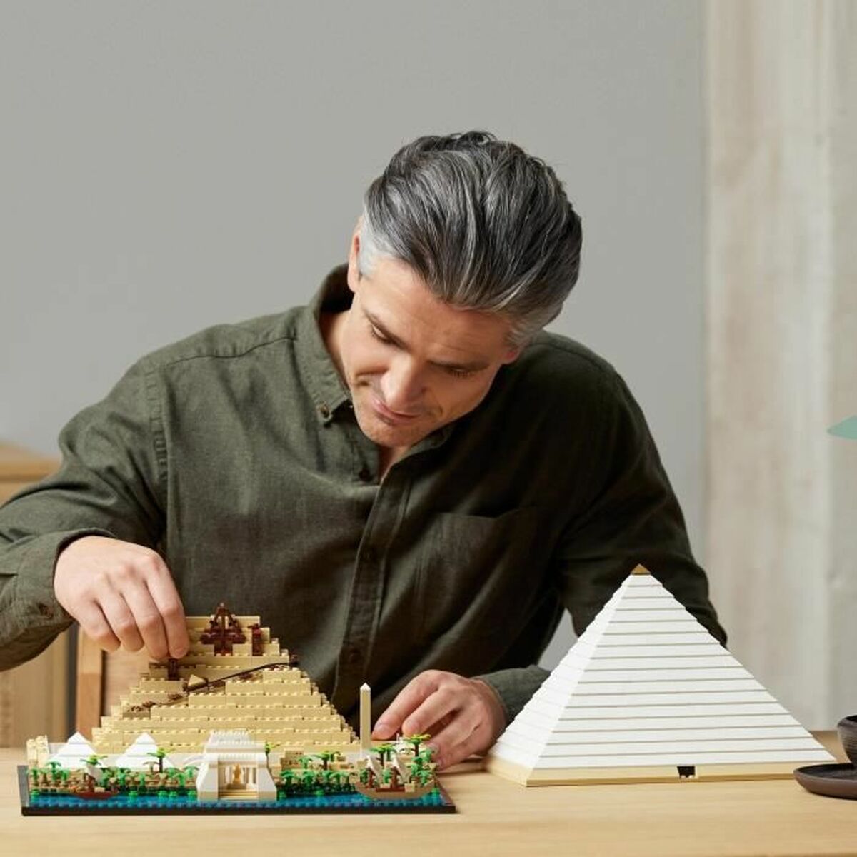 Playset Lego 21058 Architecture The Great Pyramid of Giza 1476 Piese - Jucarii si jocuri, Păpuși și figurine