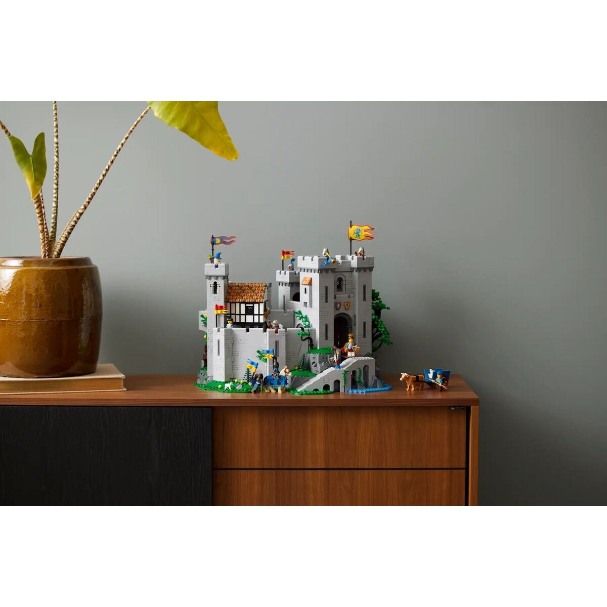 Set de Construcție Lego ICONS 10305 Lion Knights' Castle 4514 Piese - Jucarii si jocuri