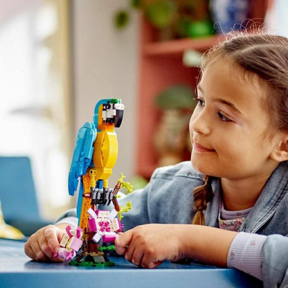 Set de Construcție Lego Creator 31136 Exotic parrot with frog and fish 3 în 1 253 Piese - Jucarii si jocuri