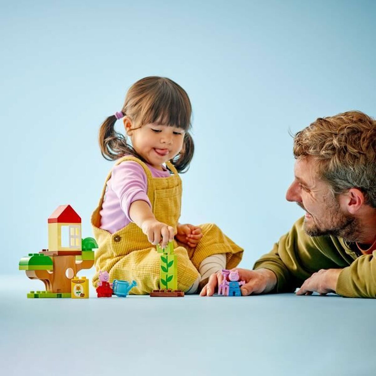 Set de Construcție Lego Peppa Pig's Garden and Treehouse Multicolor - Jucarii si jocuri