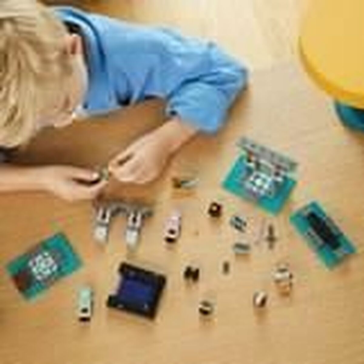 Playset Lego Minecraft: The Armoury - Jucarii si jocuri, Păpuși și figurine