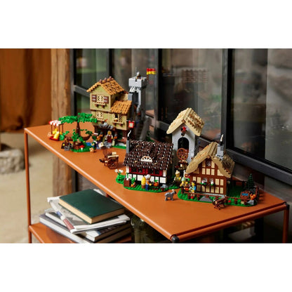 Set de Construcție Lego ICONS 10332 Medieval Town Square 3304 Piese - Jucarii si jocuri