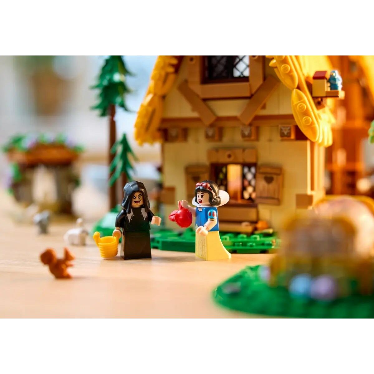Set de Construcție Lego Casita de Blancanieves y los siete enanitos 2228 Piese - Jucarii si jocuri