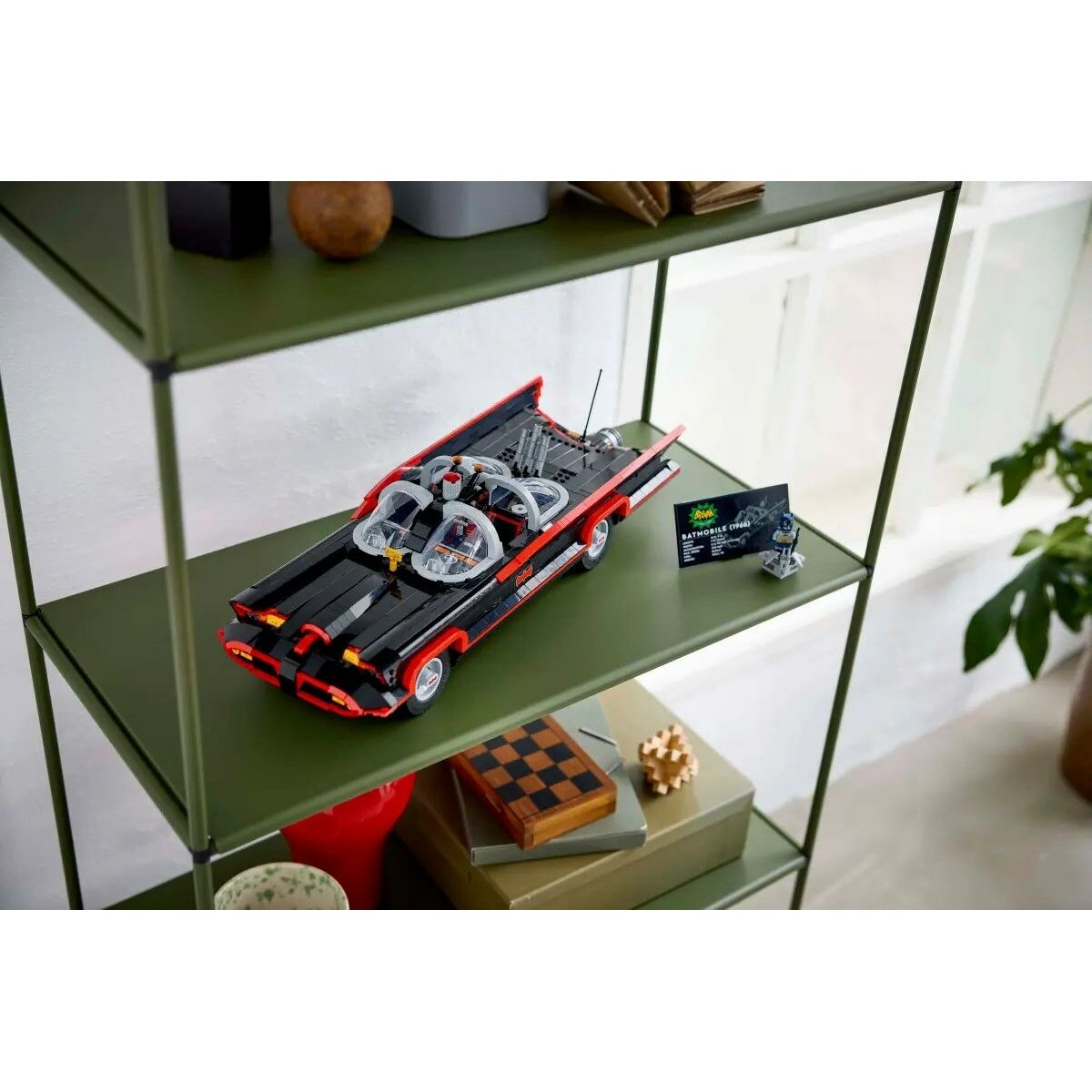 Set de Construcție Lego BATMAN 76328 The Classic TV Series Batmobile 1822 Piese - Jucarii si jocuri