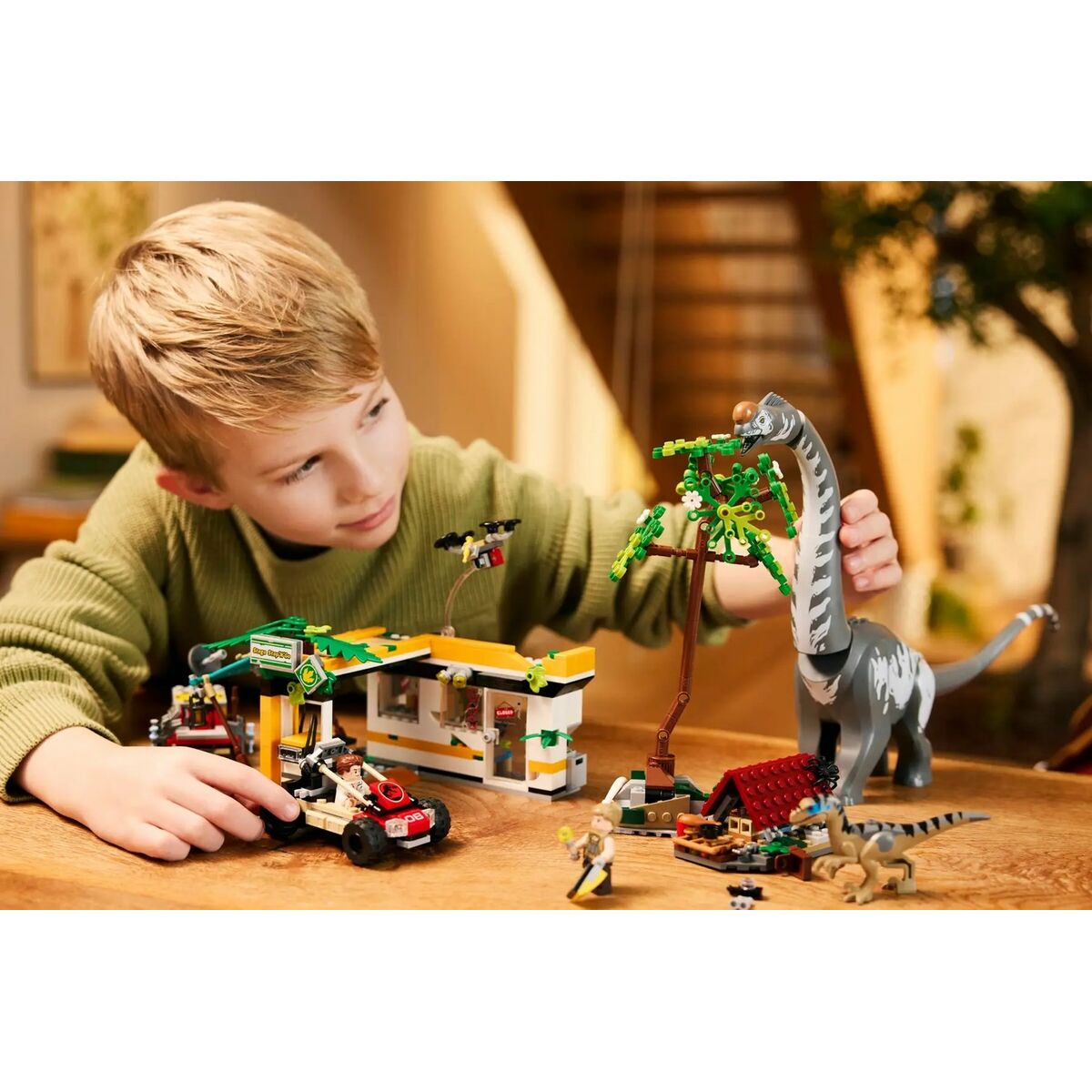 Set de Construcție Lego JURASSIC WORLD 76973 Raptor & Titanosaurus Tracking Mission 582 Piese - Jucarii si jocuri