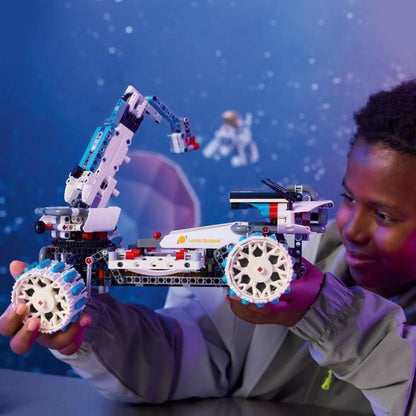 Set de Construcție Lego 42211 Lunar Outpost Moon Rover Space Vehicle 1082 Piese - Jucarii si jocuri
