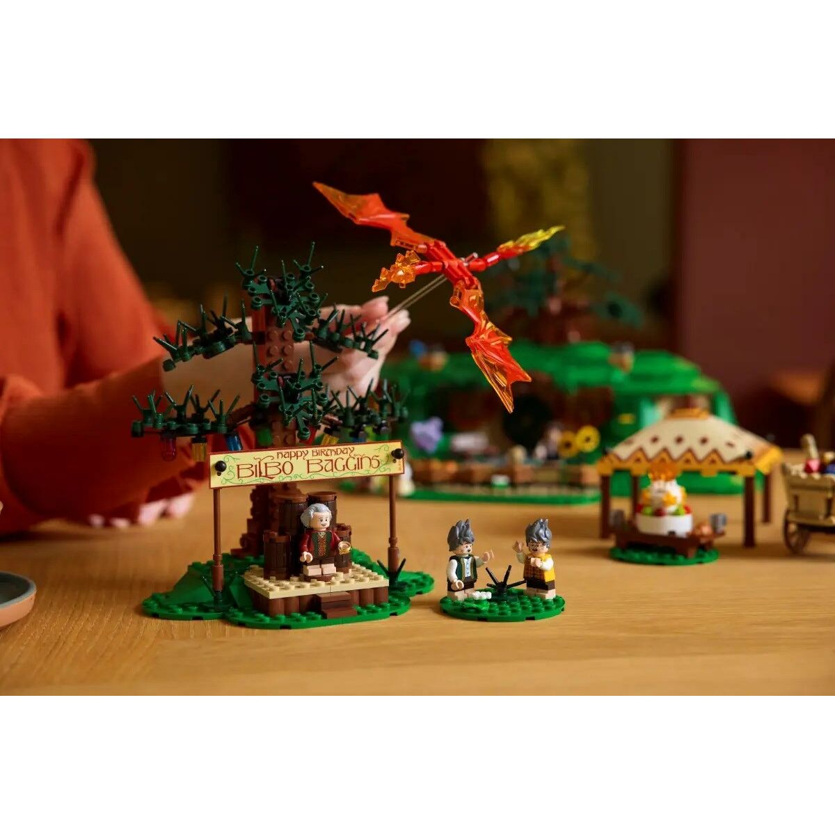 Set de Construcție Lego ICONS 10354 The Lord of the Rings: The Shire 2017 Piese - Jucarii si jocuri