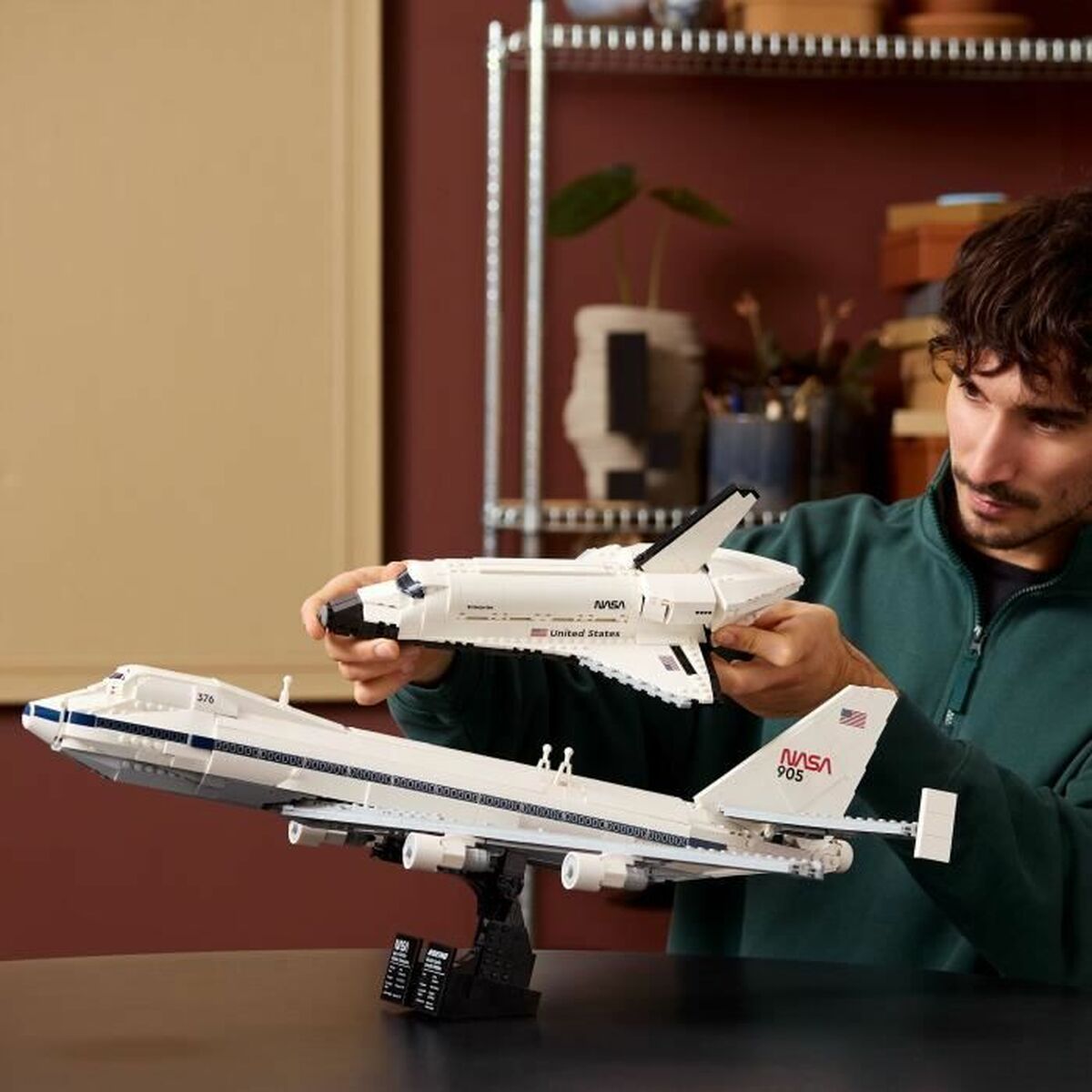 Set de Construcție Lego ICONS 10360 Shuttle Carrier Aircraft 2417 Piese - Jucarii si jocuri