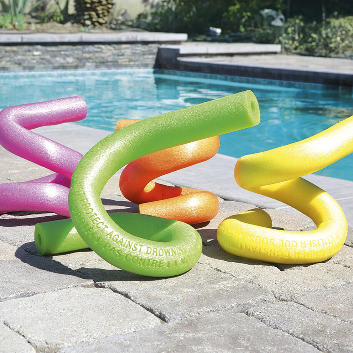 Baghetă din spumă pentru înot Bestway 122 x 6,5 cm Multicolor - Jucarii si jocuri, În aer liber și sport
